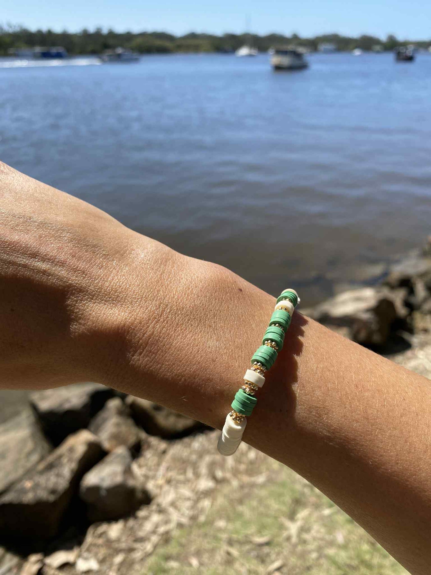 Eucalyptus green and white beaded stretch bracelet Romy