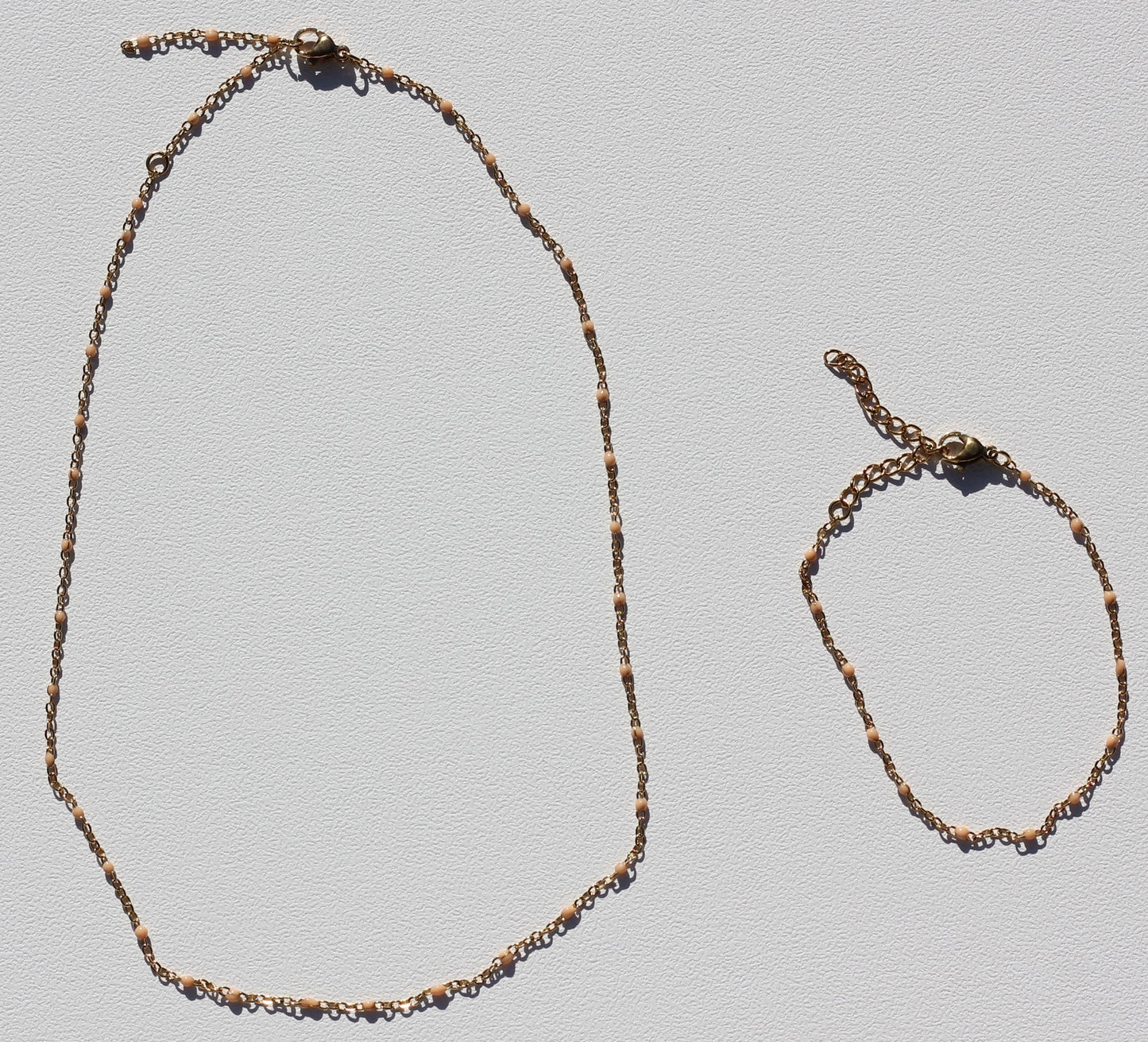 Golden light pink beaded choker Grace