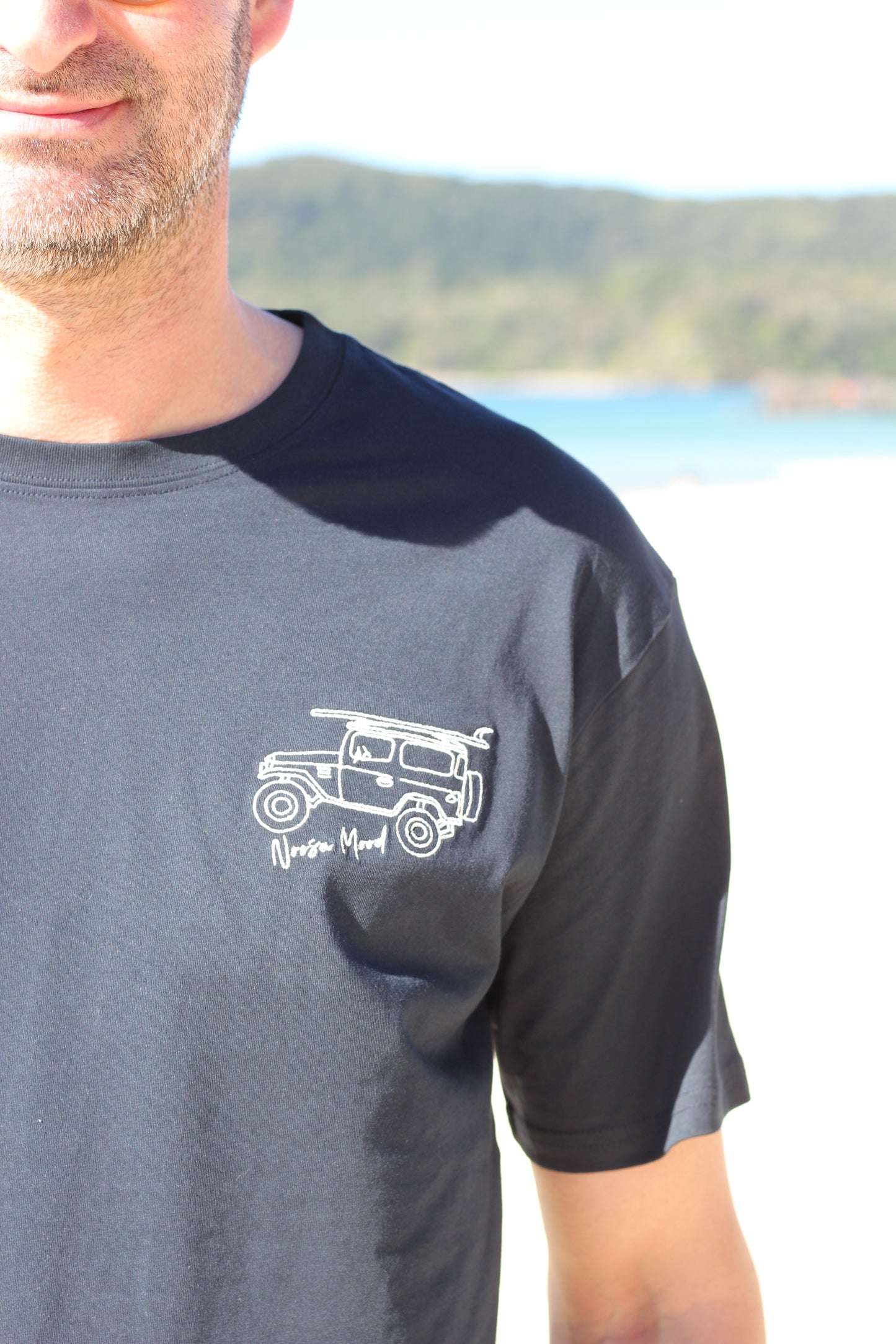 Embroidered off-white 4X4 with longboard, navy organic cotton, Man T-shirt, Gaspard