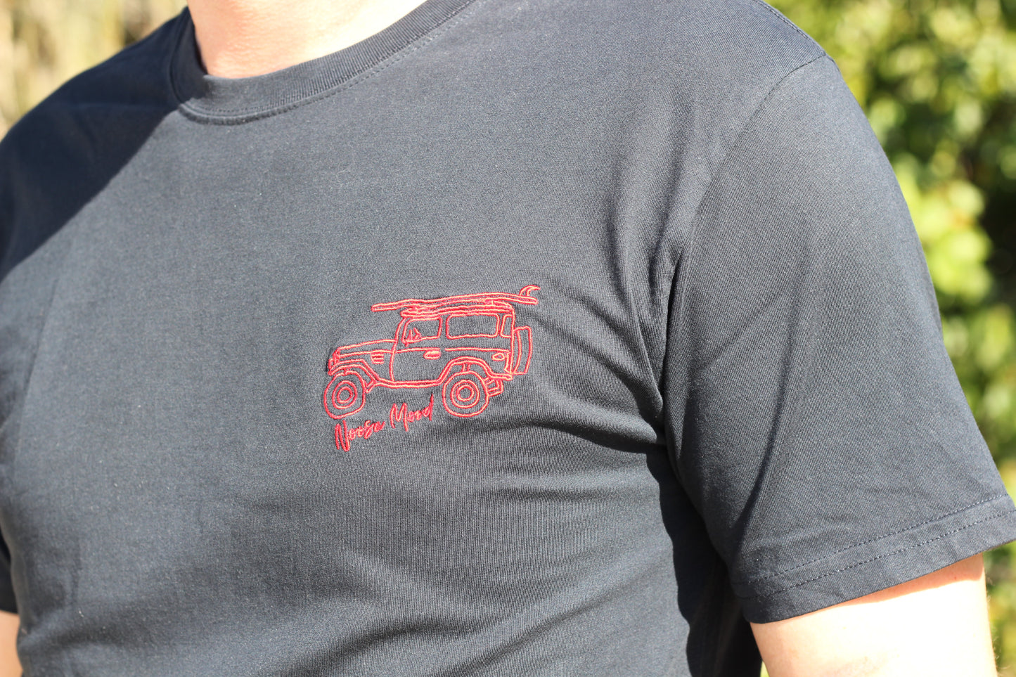 Embroidered red 4X4 with longboard, navy organic cotton, Man T-shirt, Gaspard