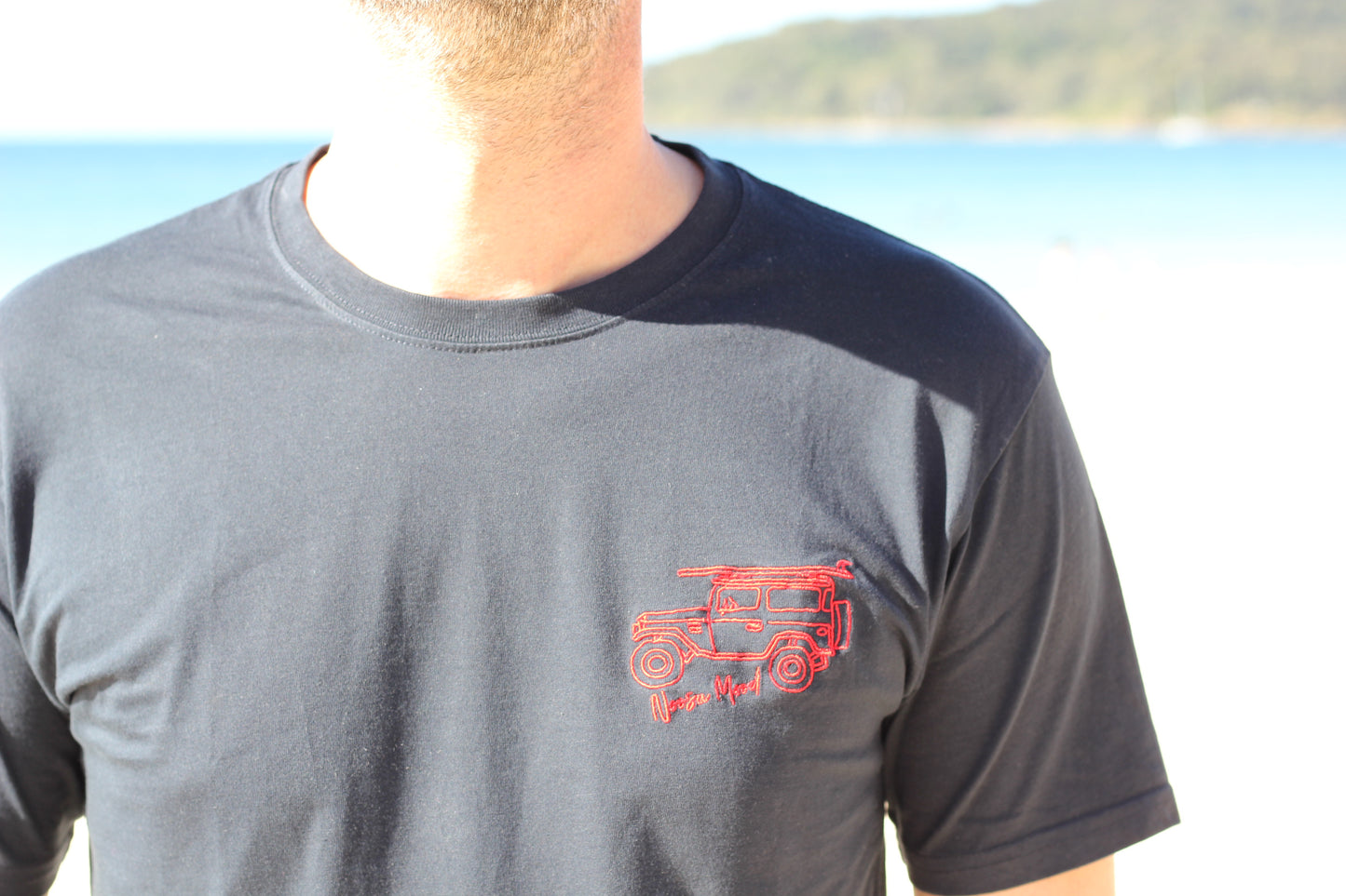 Embroidered red 4X4 with longboard, navy organic cotton, Man T-shirt, Gaspard