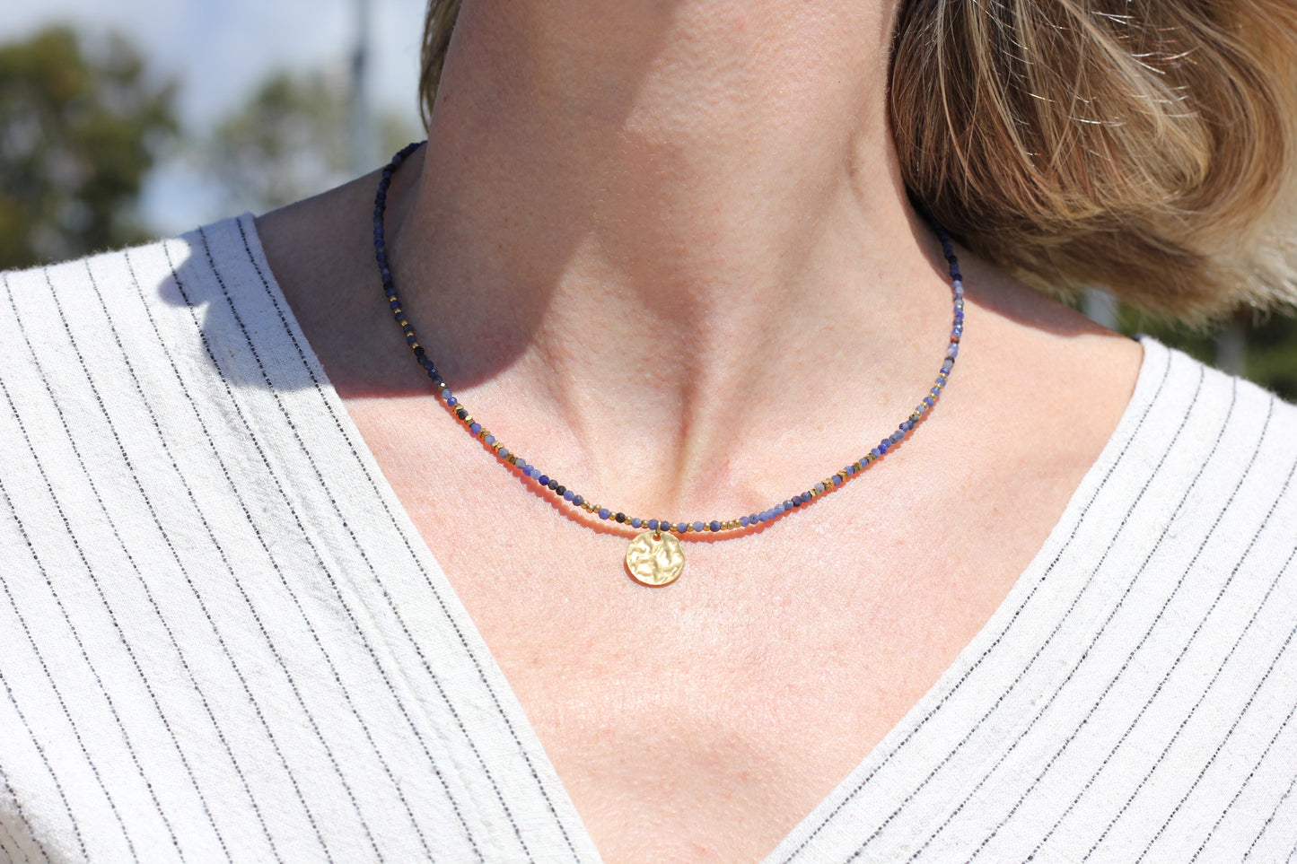 Golden “navy”, dark blue necklace Alba