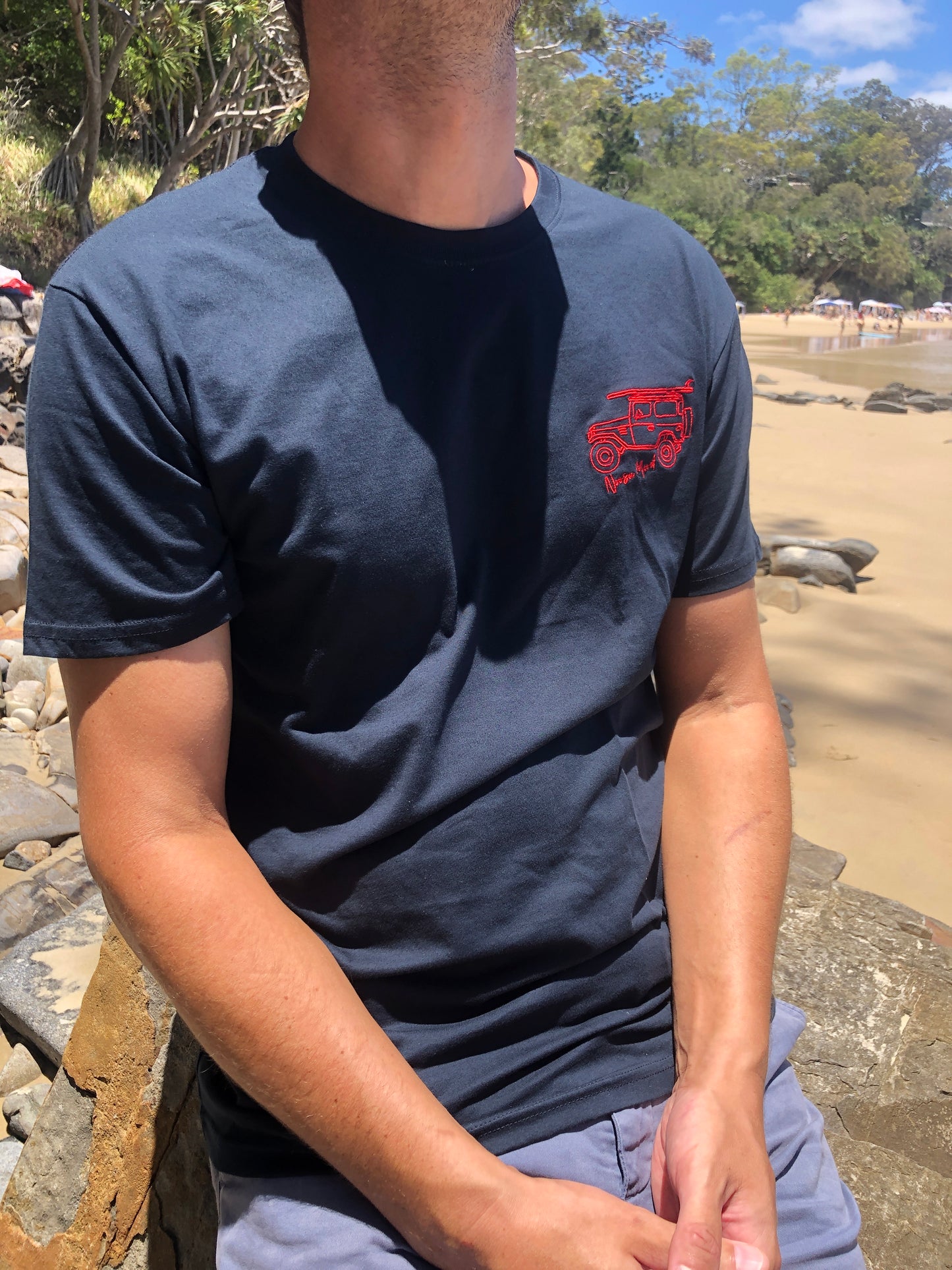 Embroidered red 4X4 with longboard, navy organic cotton, Man T-shirt, Gaspard