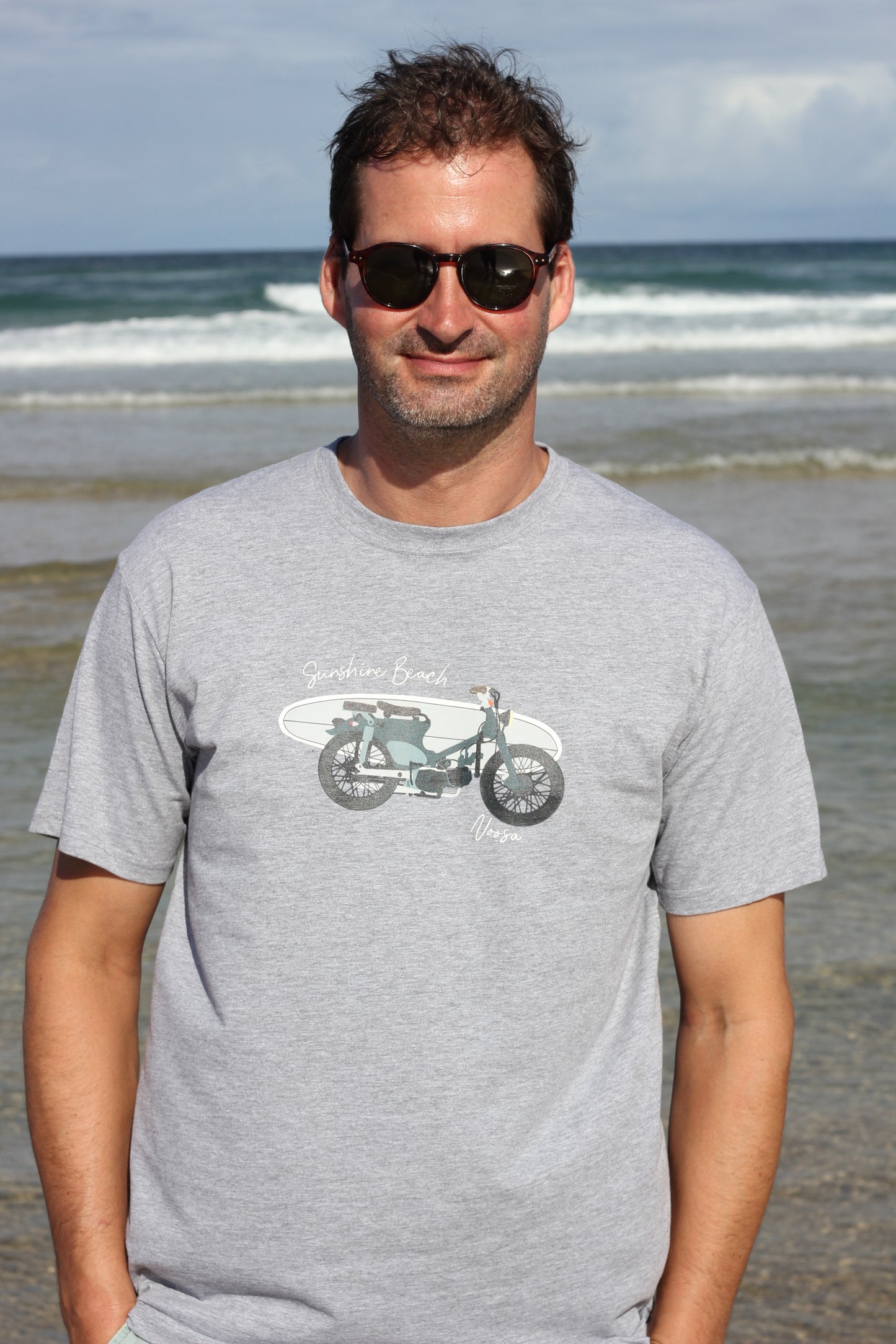 Printed Honda with longboard, Heather grey organic cotton, man T-shirt, Felix