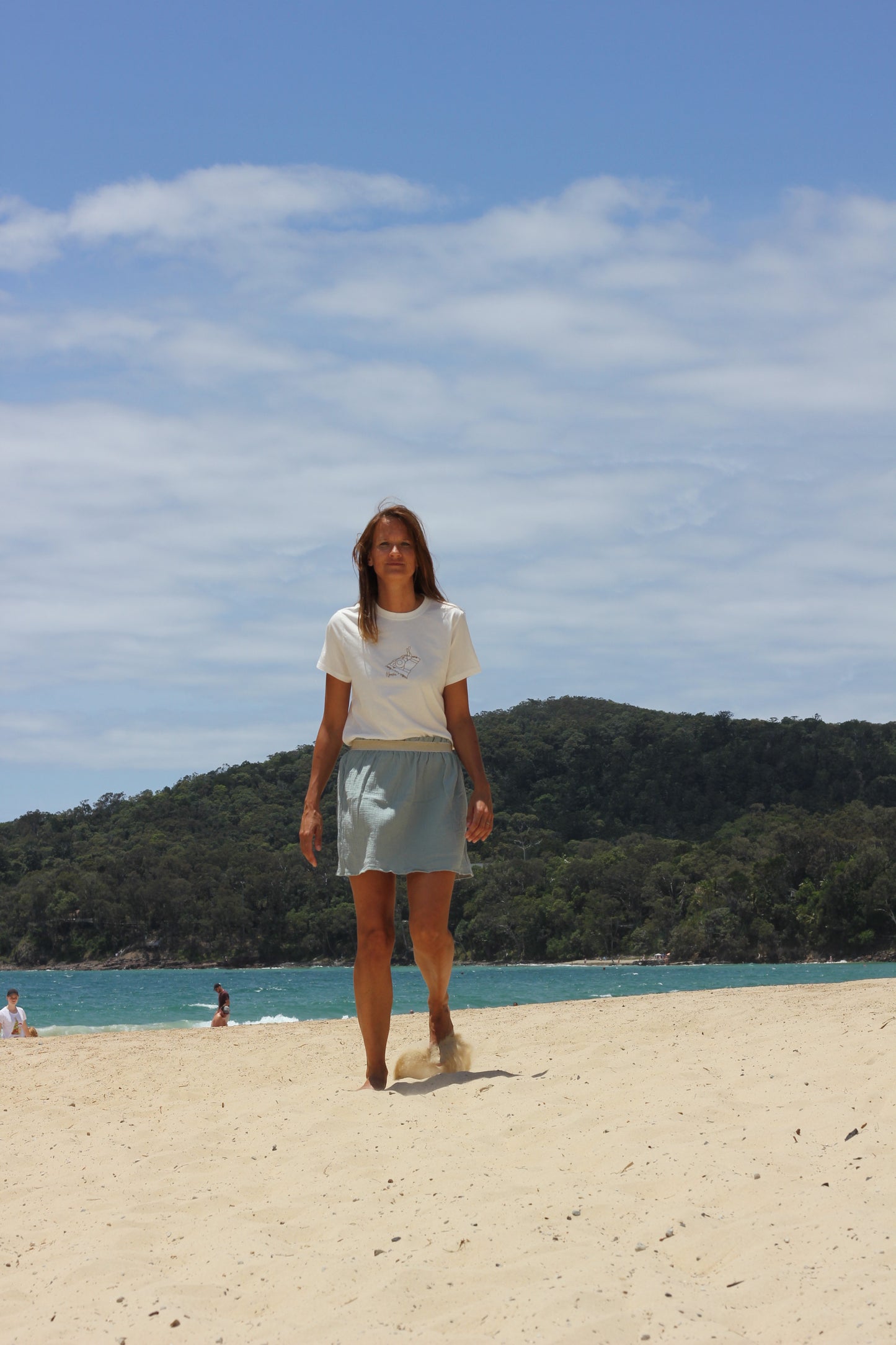 Short woman “Light eucalyptus green” skirt Harriet, double cloth fabric with golden elastic