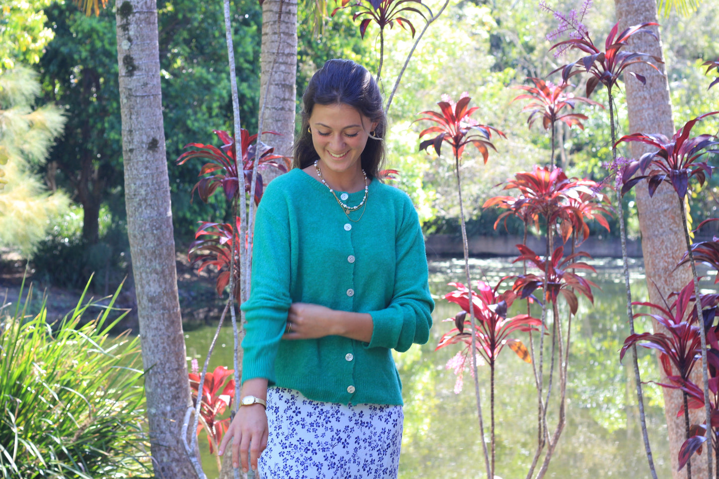 Cardigan Bright Green, Alma