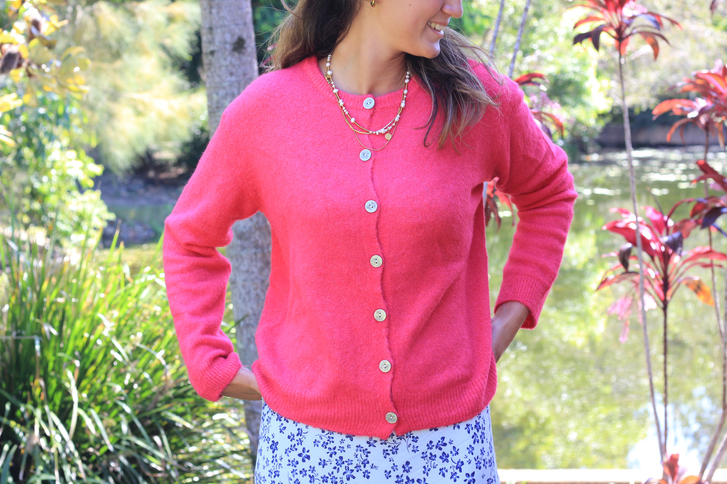 Cardigan Pink, Alma