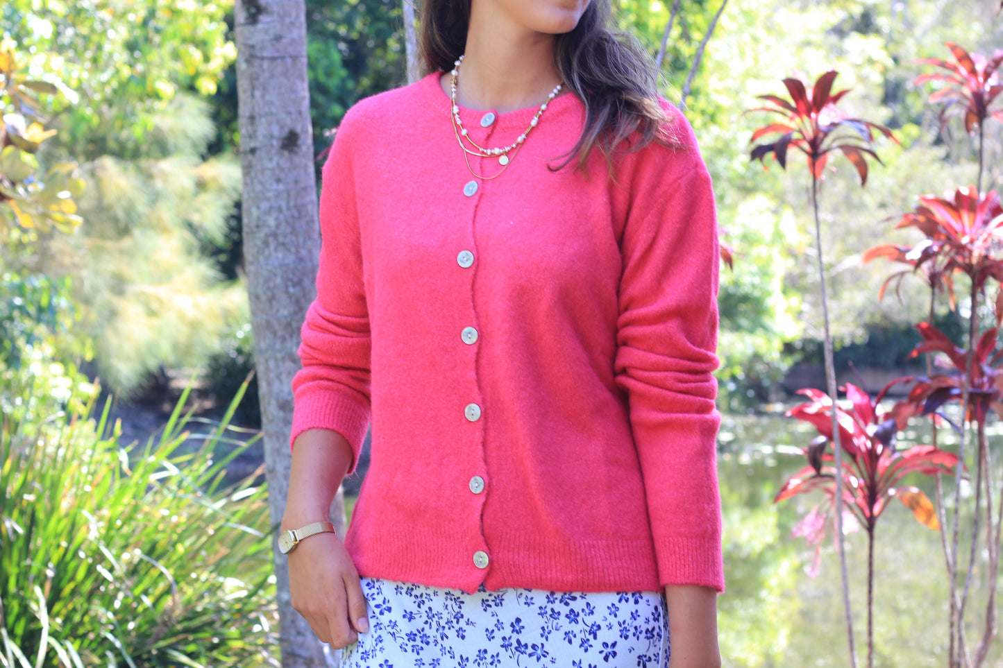 Cardigan Pink, Alma