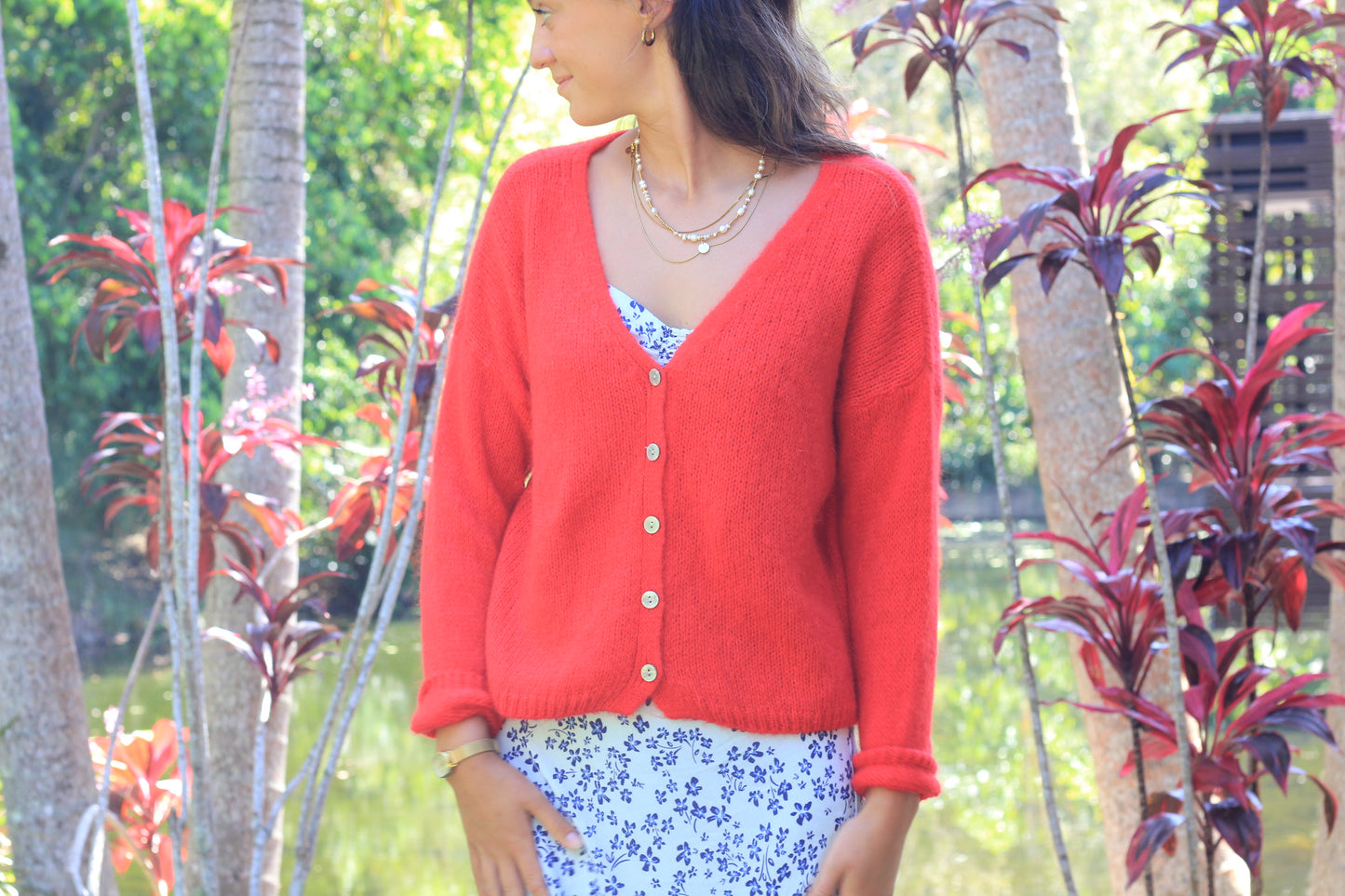 Cardigan Red, Sunday