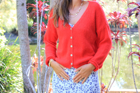 Cardigan Red, Sunday