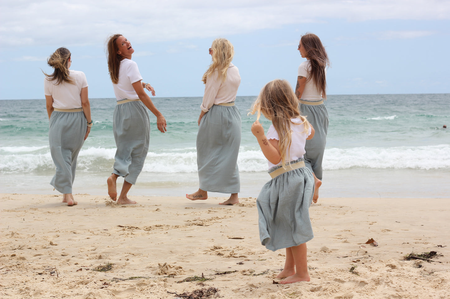 Long woman “Light eucalyptus green” skirt Harriet, double cloth fabric with golden elastic