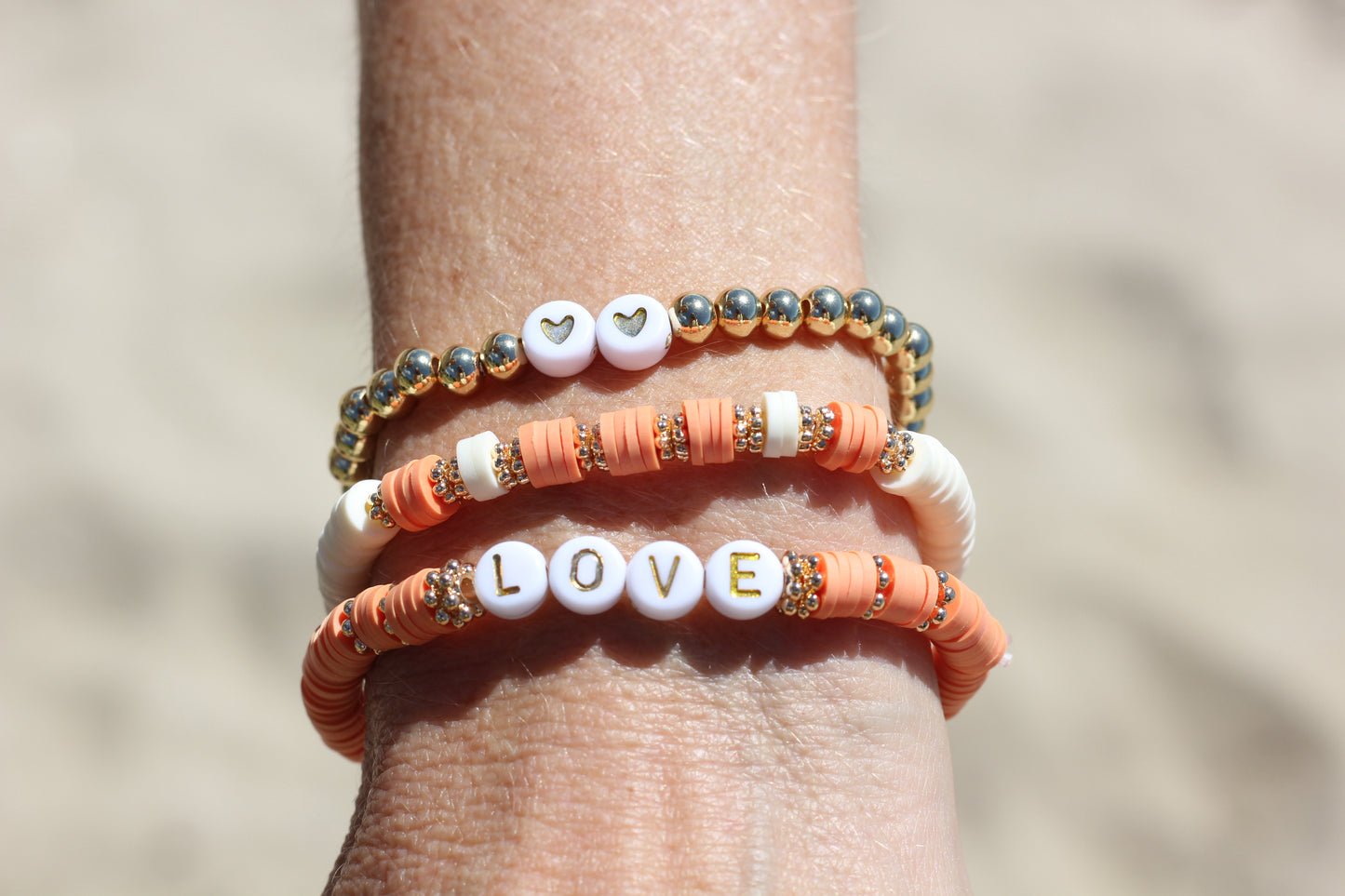 Peach pink and white beaded stretch bracelet Romy