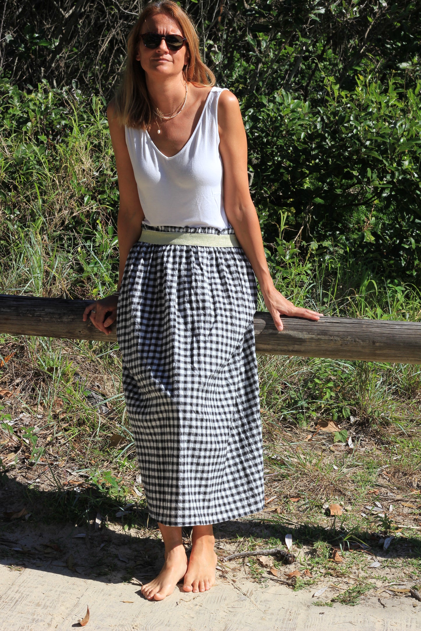 Long woman skirt black and white gingham Harriet, cotton fabric with golden elastic