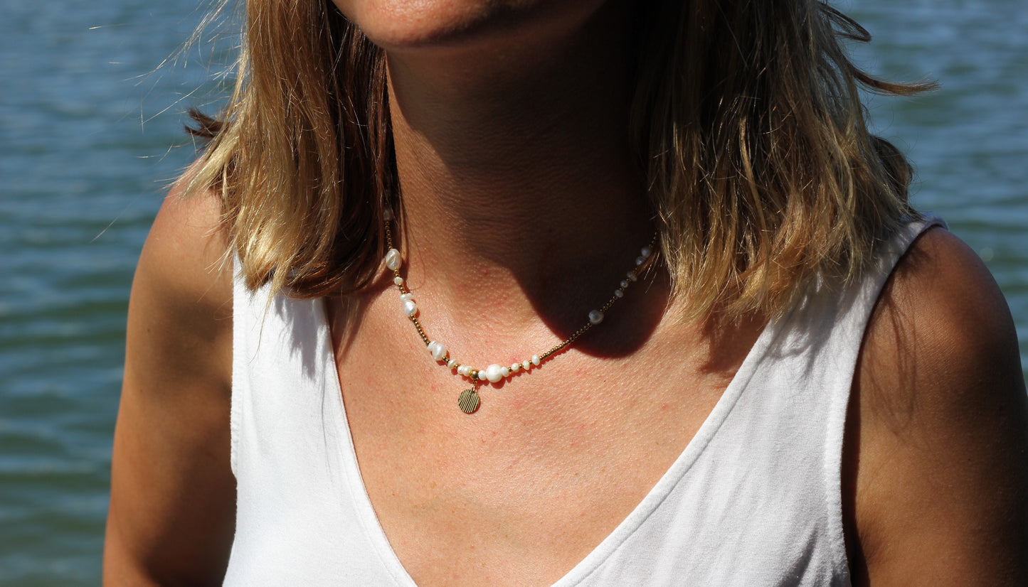 The Mixed Pearl Statement Necklace - VICTORIA Collection