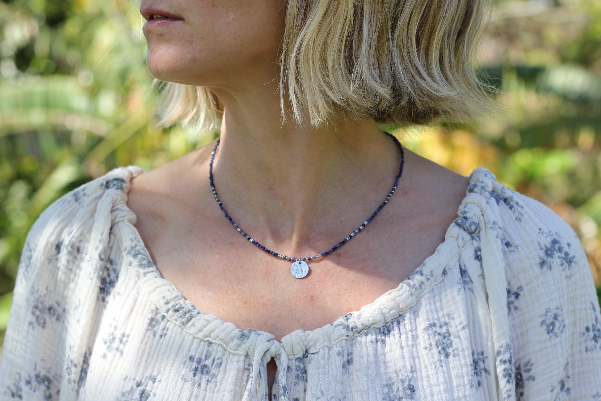 Silver navy dark blue necklace Alba Sunday Mood jewelry