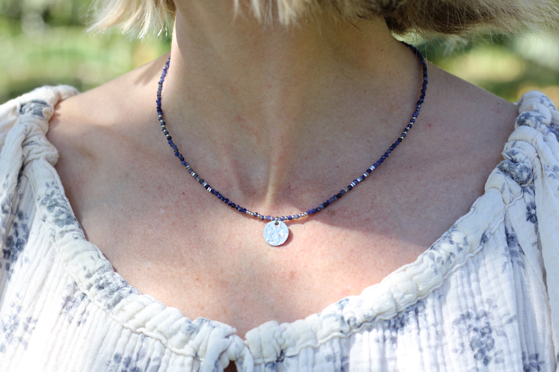 Silver navy dark blue necklace Alba Sunday Mood jewelry