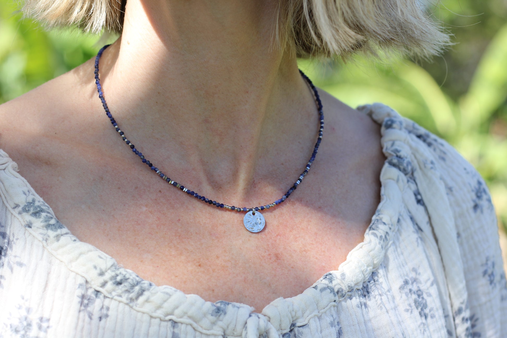 Silver navy dark blue necklace Alba Sunday Mood jewelry