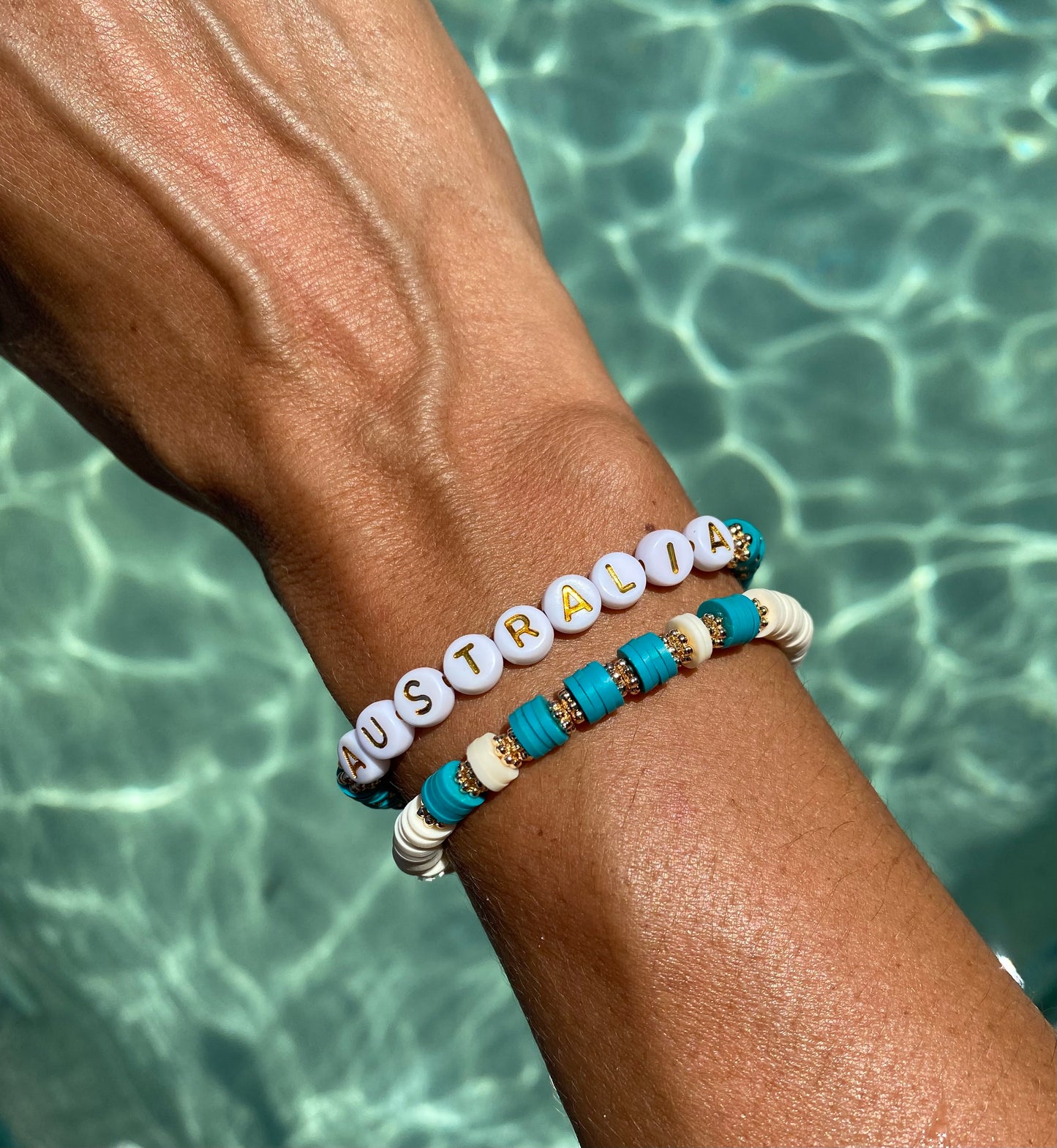 Coastal blue and white beaded stretch bracelet Romy